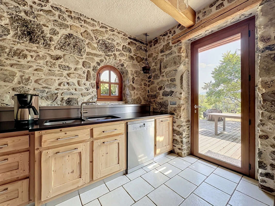 Maison 465 m² à Mieussy  - photo 7