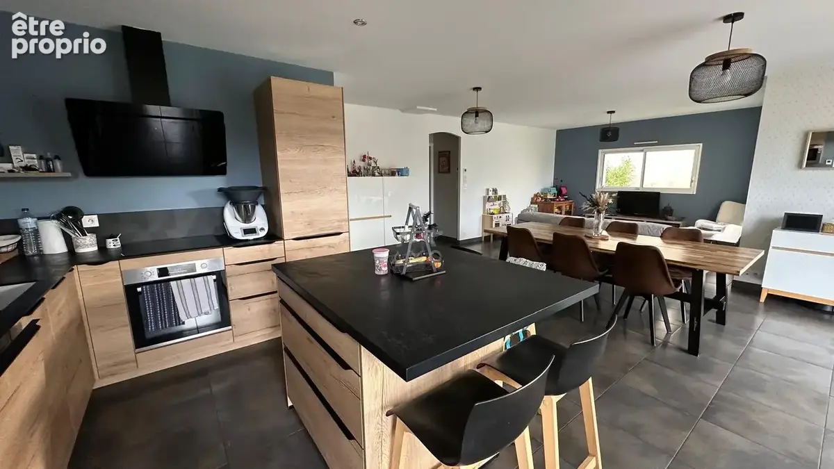 Maison 4 pièces 94 m² à vendre à La Bruffiere (85530) - photo 5