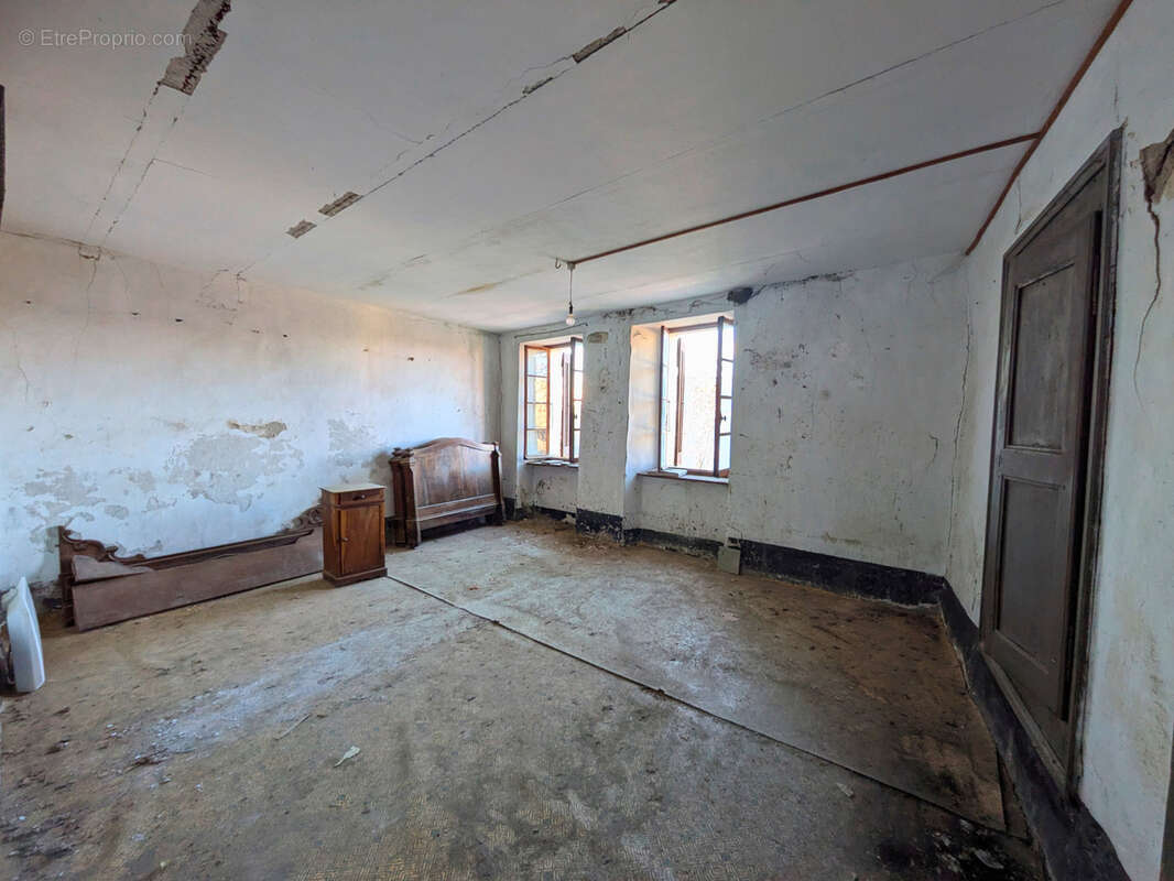 Maison à SAINT-MICHEL-DE-CHAILLOL