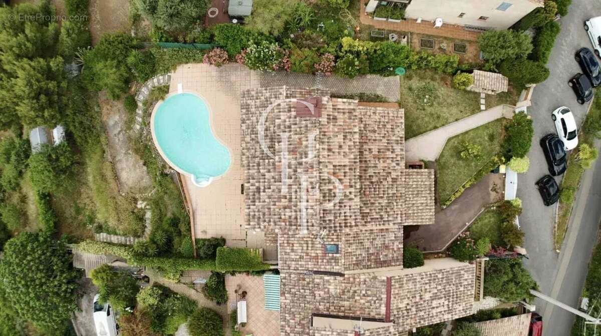 Maison à CAGNES-SUR-MER