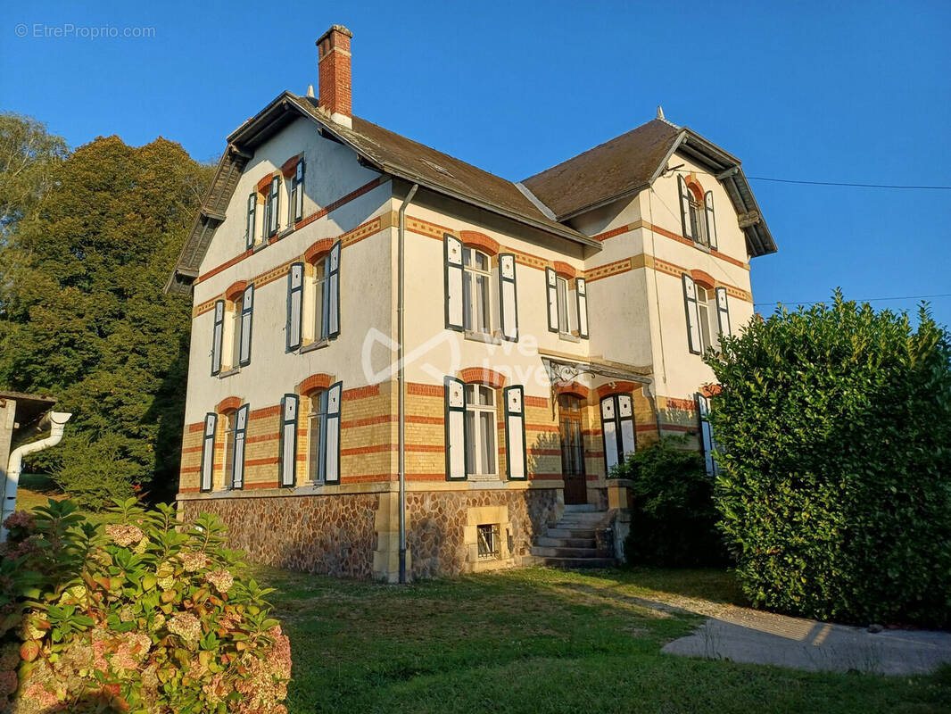 Maison à POURU-SAINT-REMY
