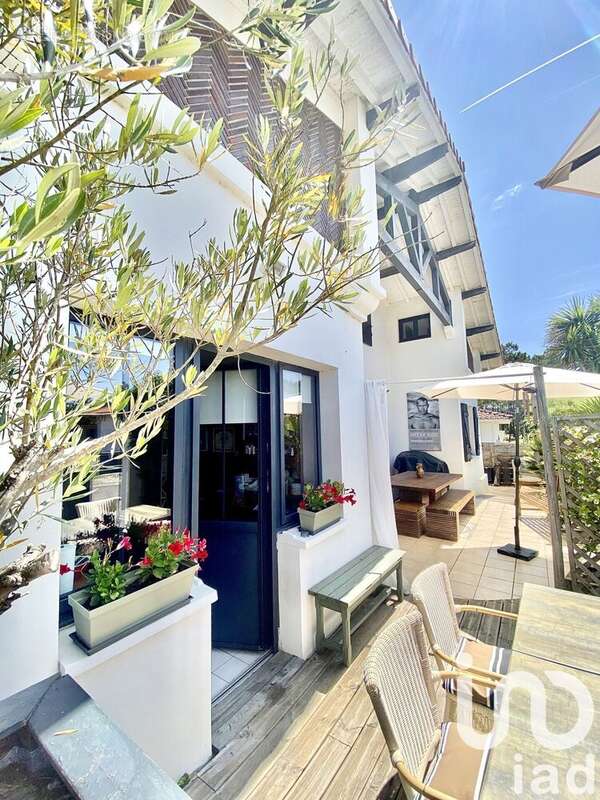 Photo 3 - Maison à SAINT-JULIEN-EN-BORN