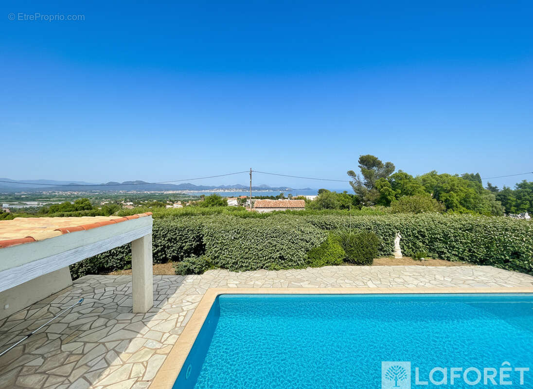 Maison à FREJUS