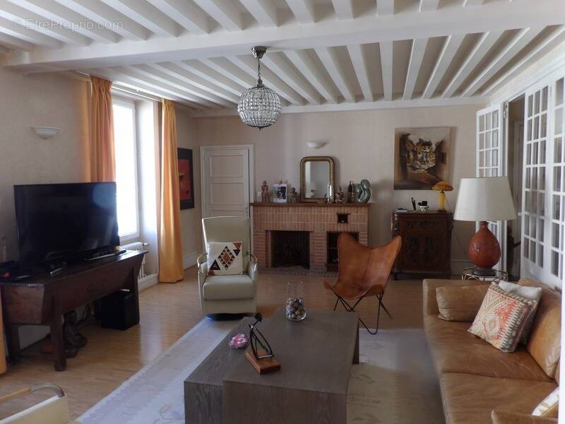 Appartement à NERIS-LES-BAINS