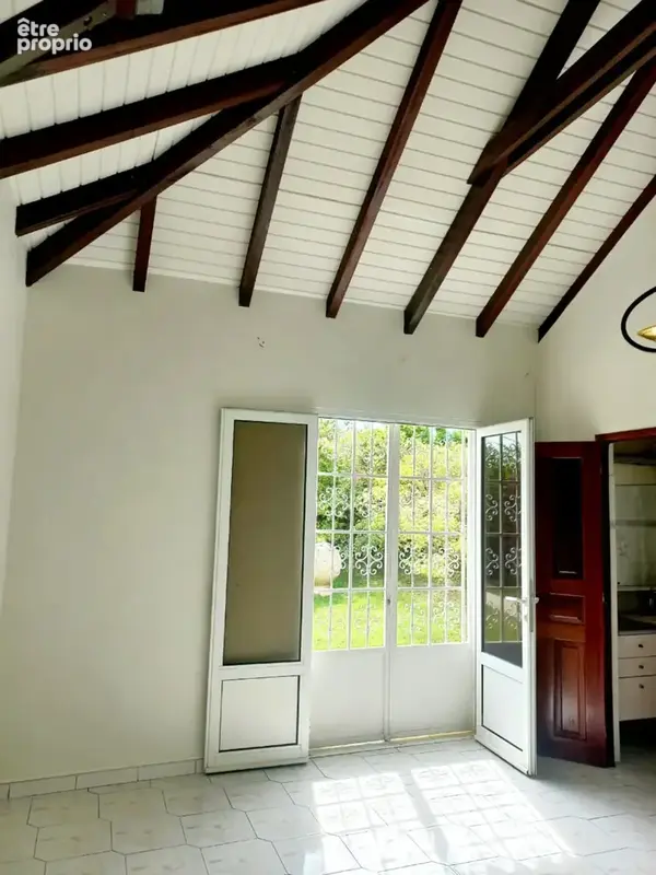 Villa T4 et son appartement T2 à vendre à ABYMES-GOSIER (971), piscine, terrain 1900 m² - photo 6