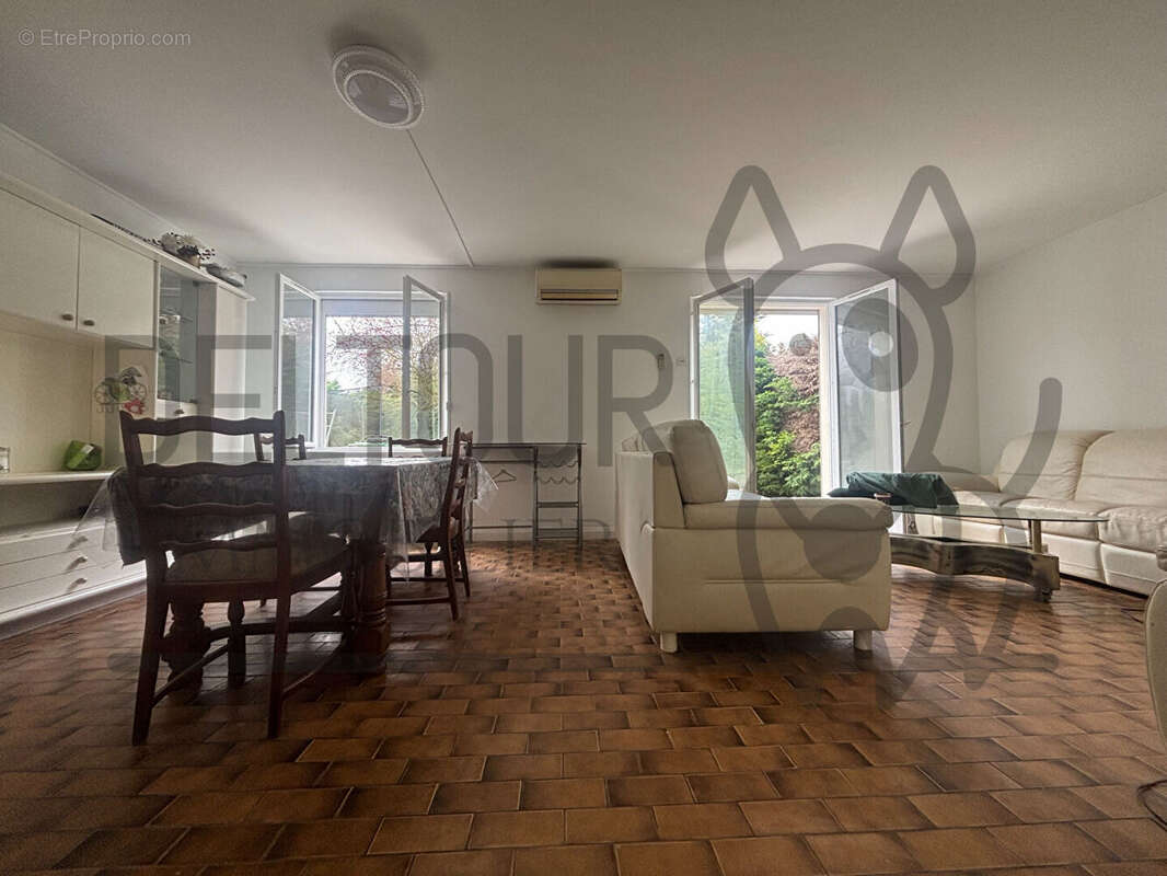 Maison à FAREMOUTIERS