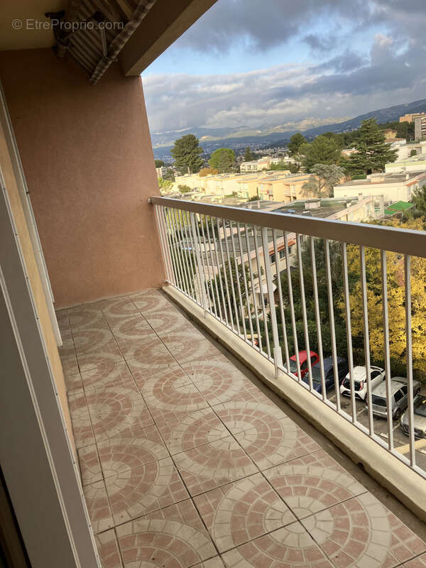 Appartement à MARSEILLE-12E