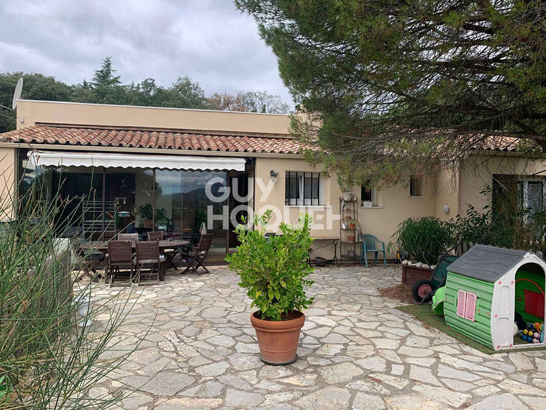 Maison à SAINT-MARTIN-DE-LONDRES