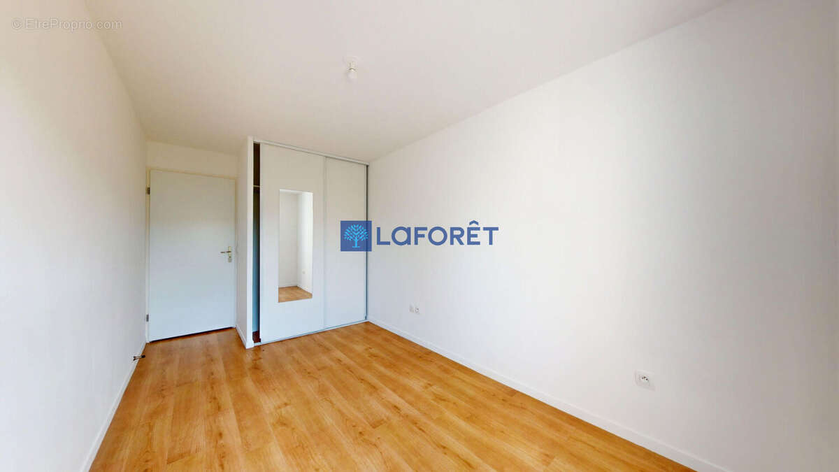 Appartement à MORANGIS