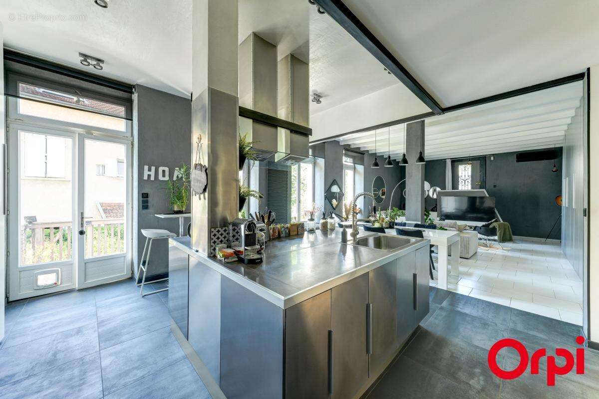 Appartement à CALUIRE-ET-CUIRE