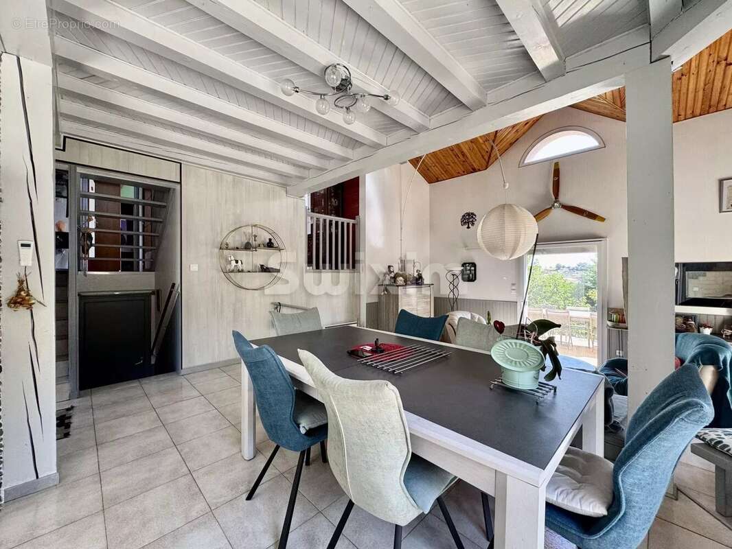 Maison à CHATILLON-SUR-CHALARONNE