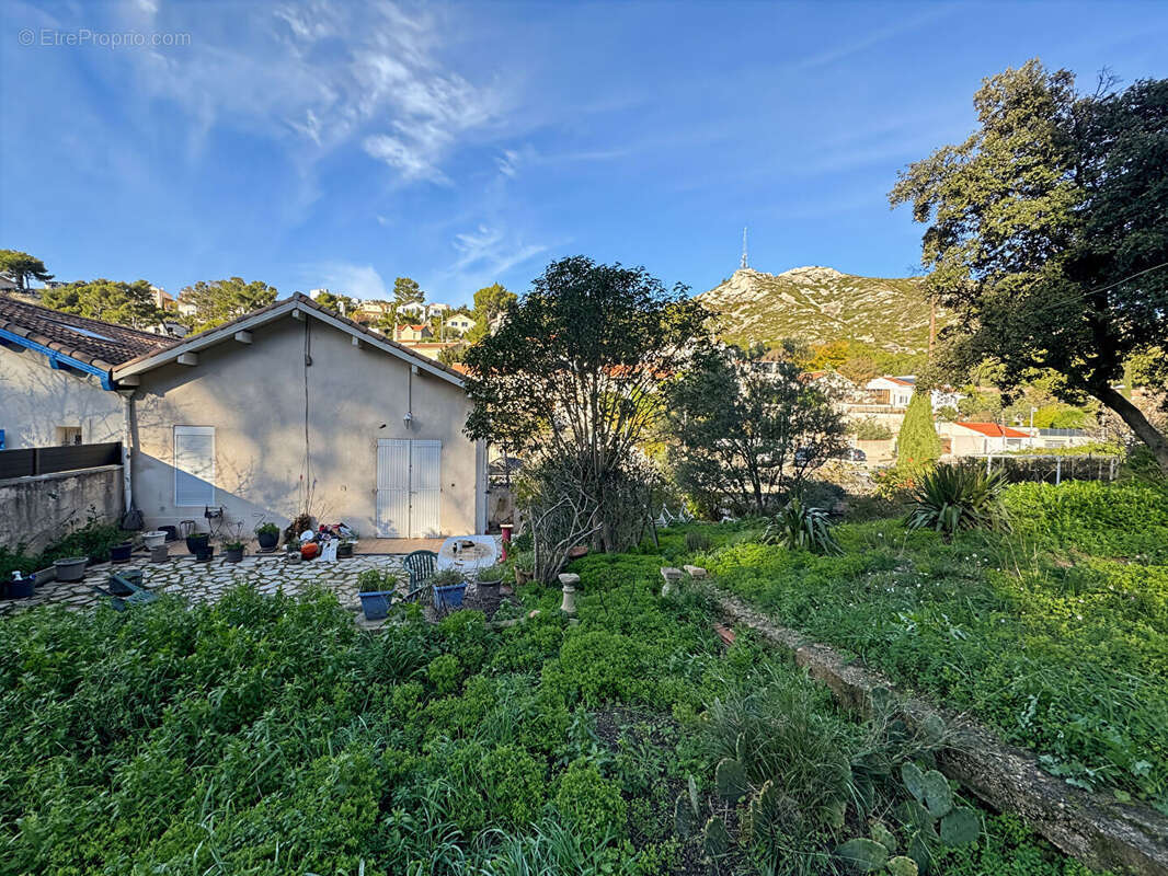 Maison à MARSEILLE-9E