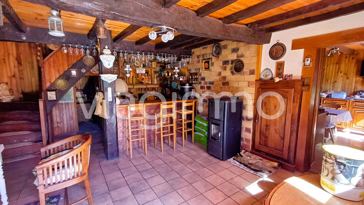 Maison à SAINT-ONDRAS