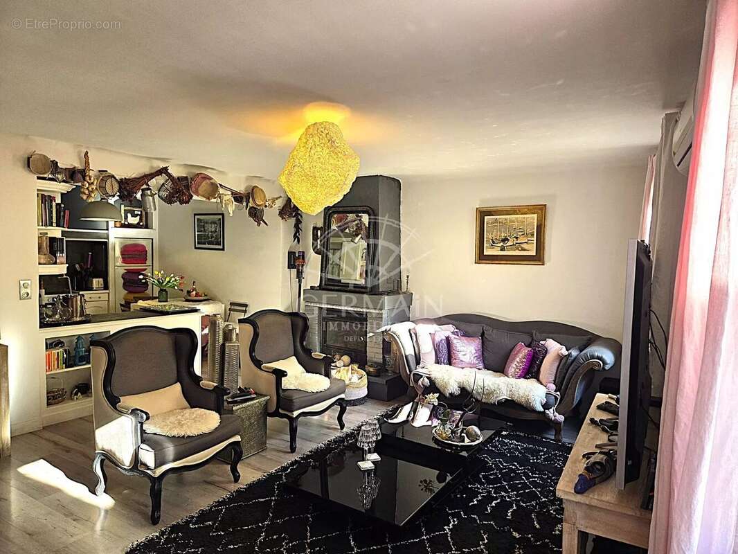 Maison à L&#039;ISLE-SUR-LA-SORGUE