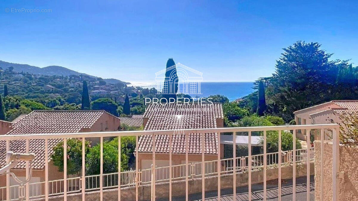 Appartement à LE LAVANDOU