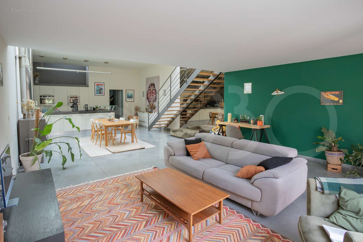 Grand loft avec deux terrasses - photo 9