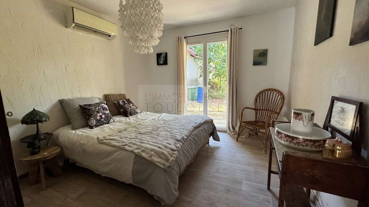 Labastide-saint-sernin  maison t4 de plain-pied avec grand jardin et garage - photo 13