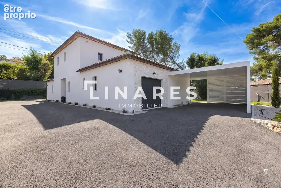 LA PREMIUM - Villa de 147m² - Piscine - Garage - Carport - Parcelle de 1006m² - 13400 Aubagne Les Fenestrelles - photo 10