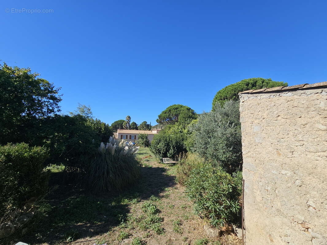 Maison à PLAN-DE-LA-TOUR