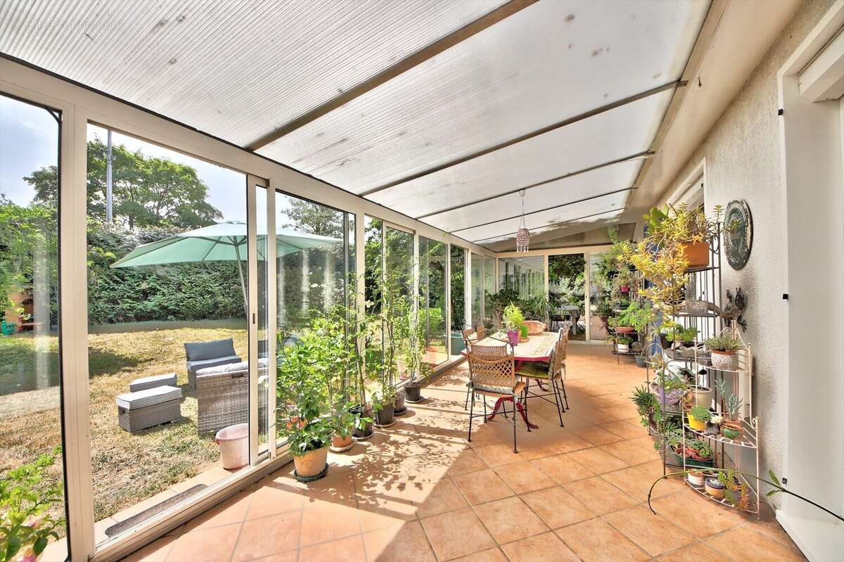Maison 207 m² à Plaisir  - photo 6