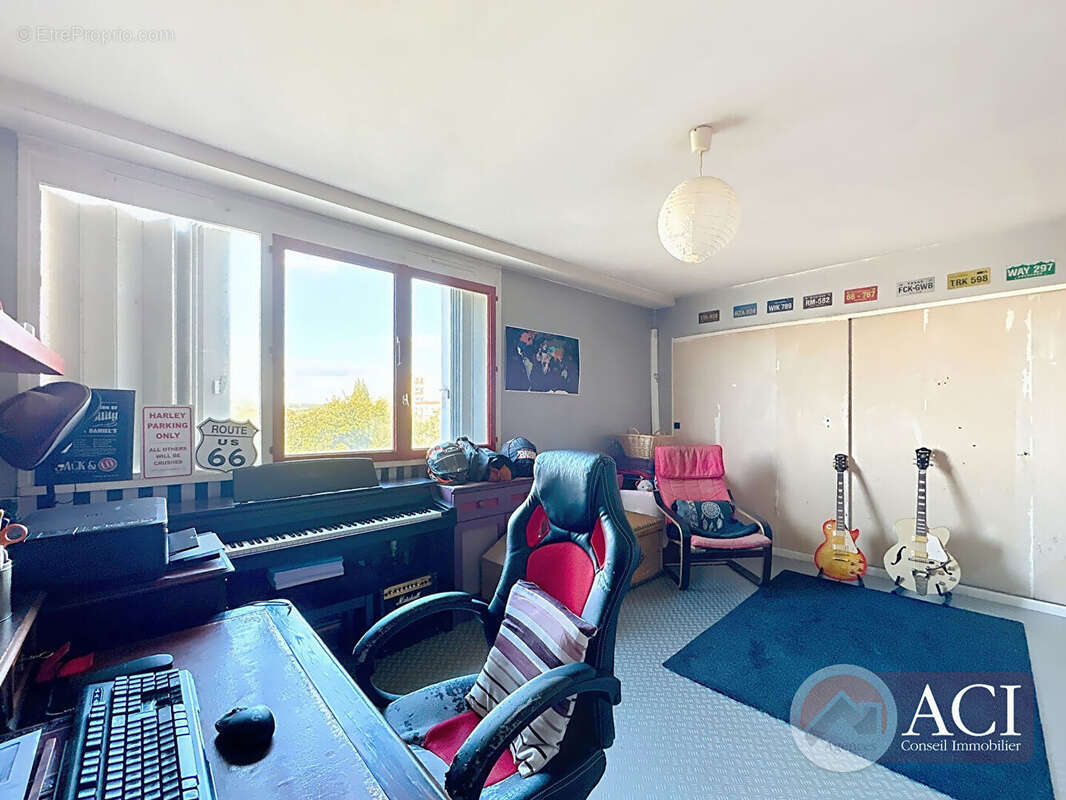 Appartement à EPINAY-SUR-SEINE