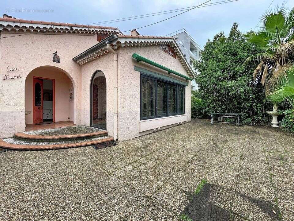 Maison à CAGNES-SUR-MER