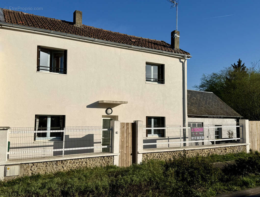 Maison à CHATEAUNEUF-EN-THYMERAIS