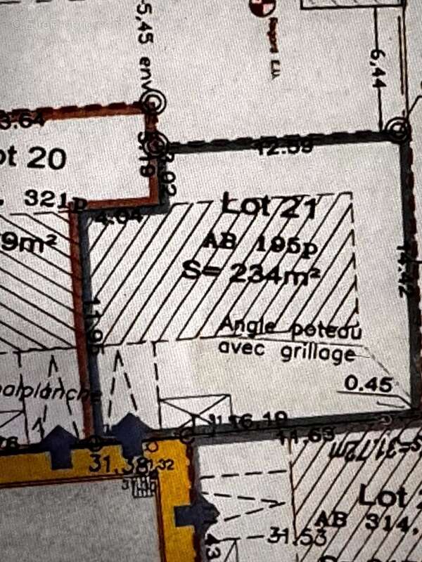 Terrain à LES SORINIERES