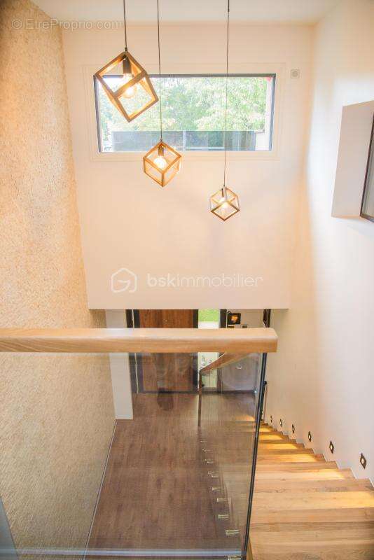 Maison à FONTAINEBLEAU