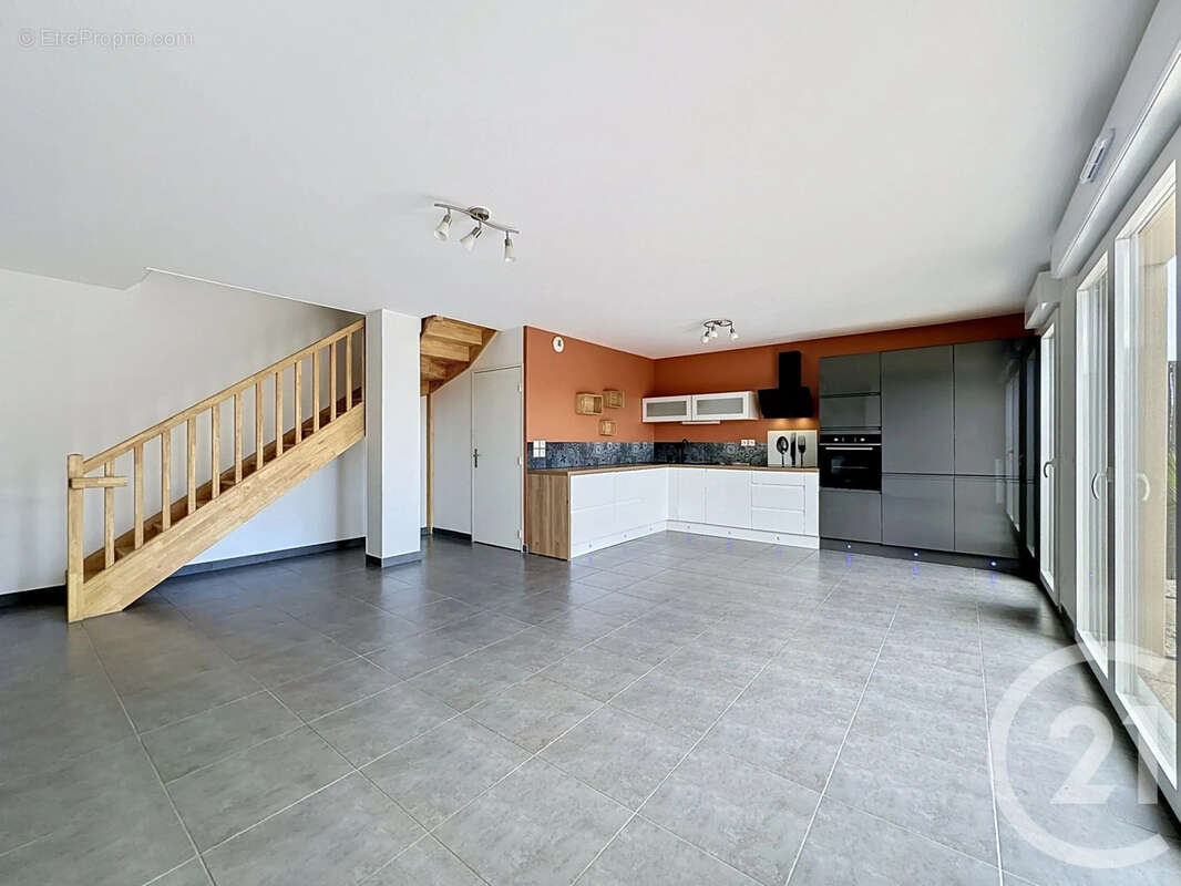 Maison 83 m² à Chasse-Sur-Rhone  - photo 3