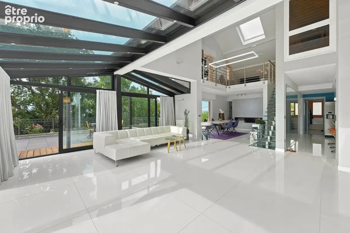 Villa rénovée à Thonon-Les-Bains - Vue Lac - photo 9