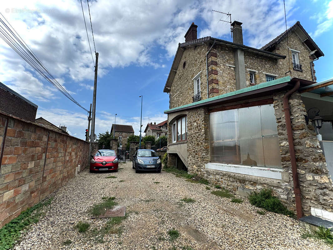 Maison à VILLIERS-LE-BEL