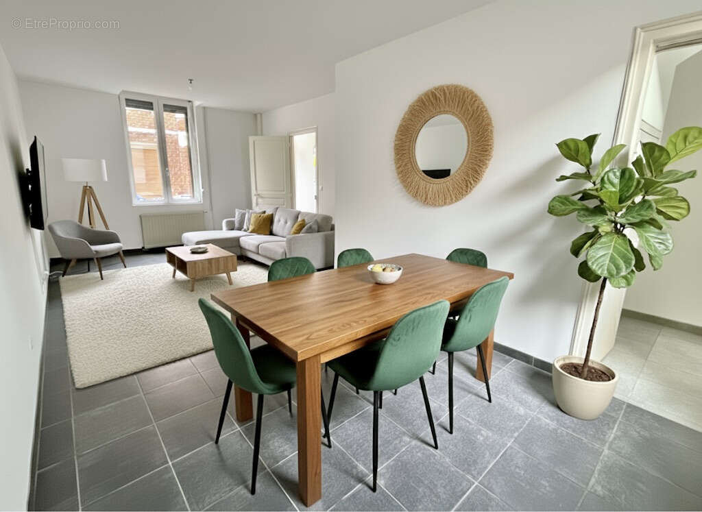 Maison à SAINT-QUENTIN