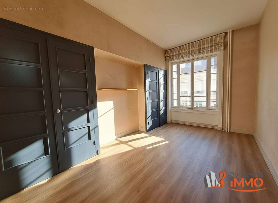 Appartement 120 m² à Saint-Etienne  - photo 6