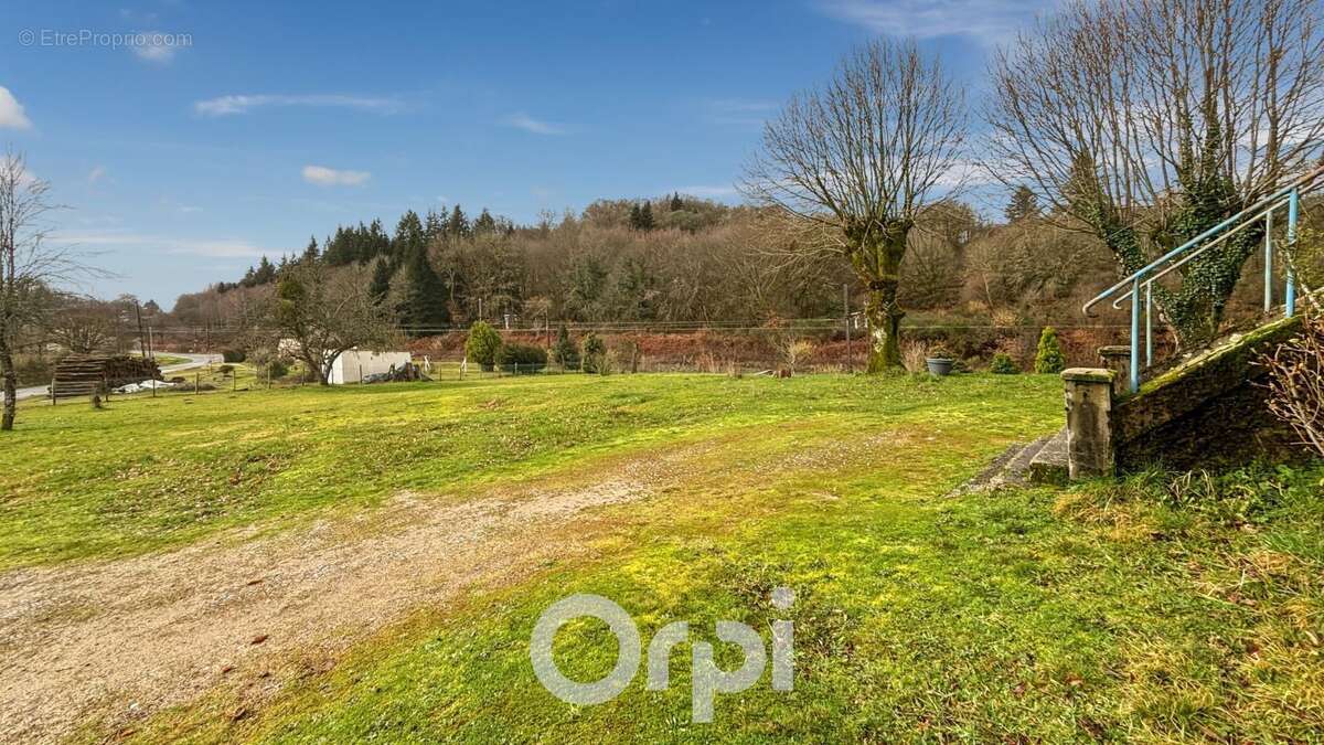 Maison à JABREILLES-LES-BORDES
