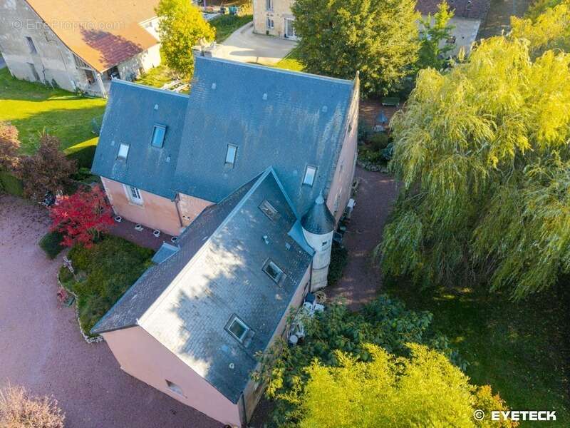 Maison à SAINT-GERMAIN-DU-PUY