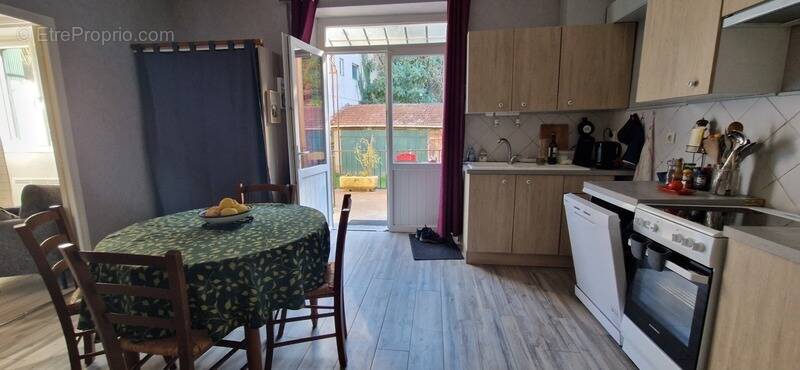 Maison à DECAZEVILLE