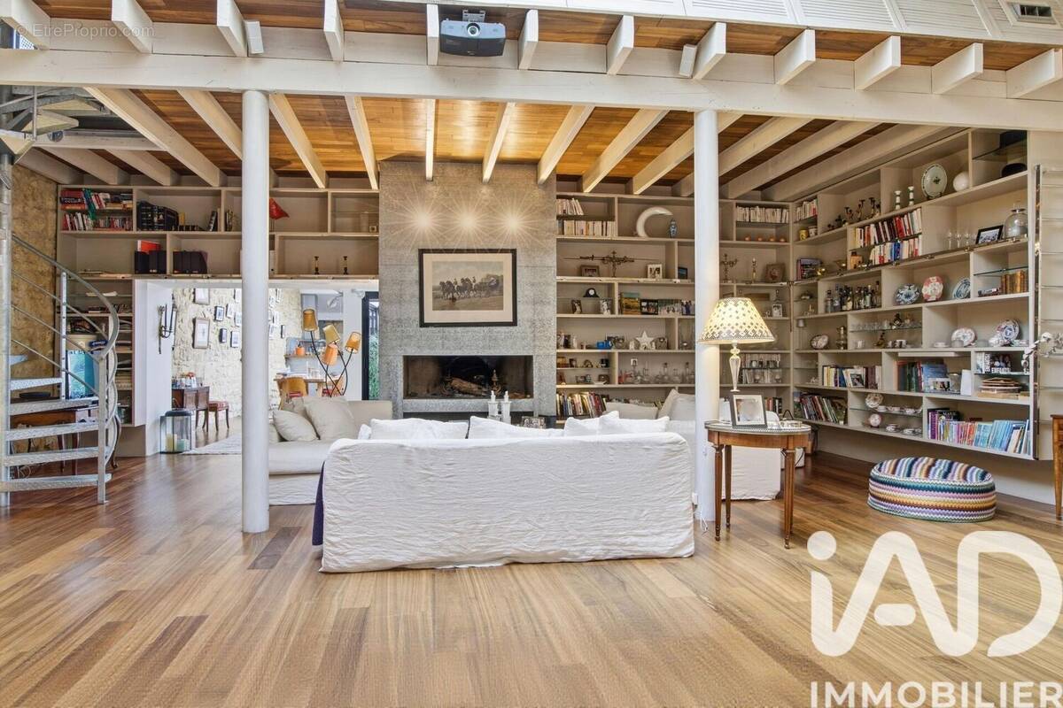 Photo 1 - Commerce à BORDEAUX