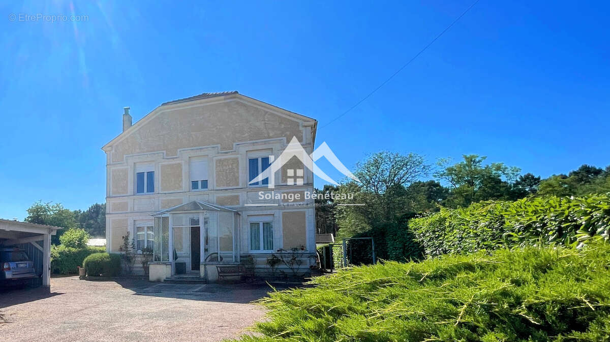 Maison à CASTELJALOUX