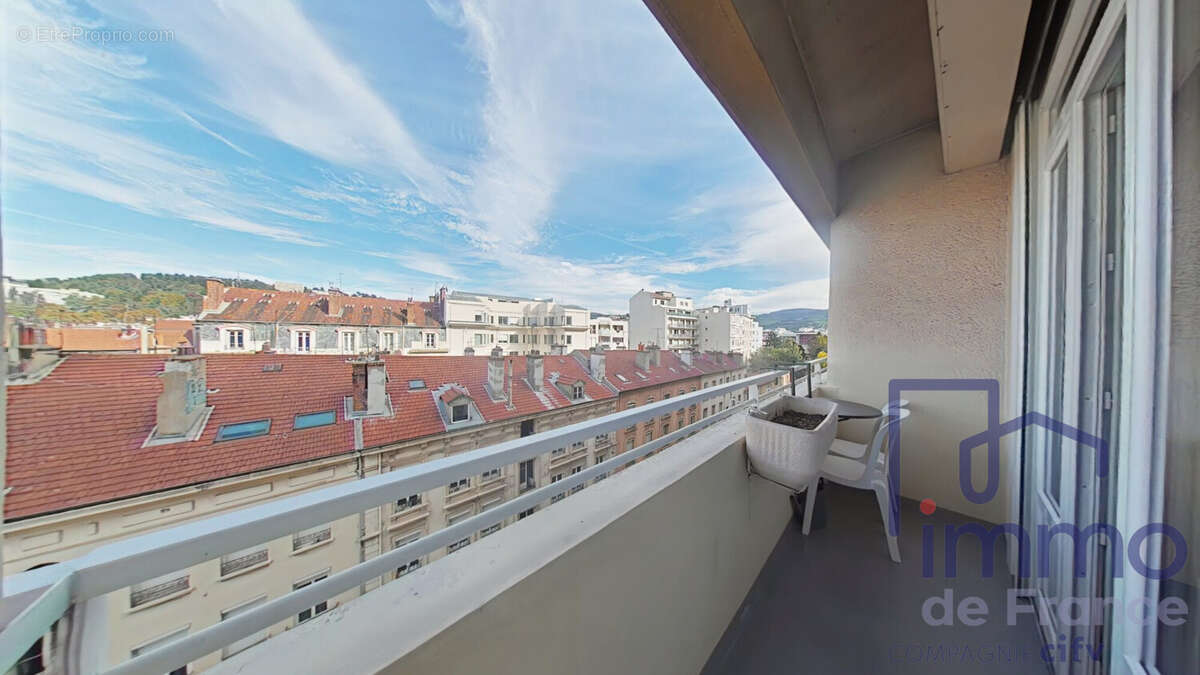 Appartement à SAINT-ETIENNE