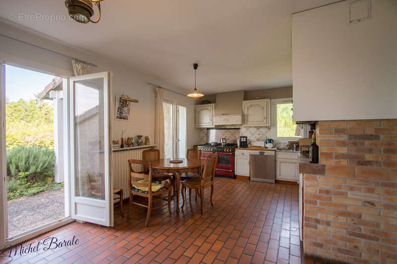 Dpt Rhône (69), à vendre CHAPONNAY maison P6 de 160 m² - Terrain de 1 450,00 m² - photo 35
