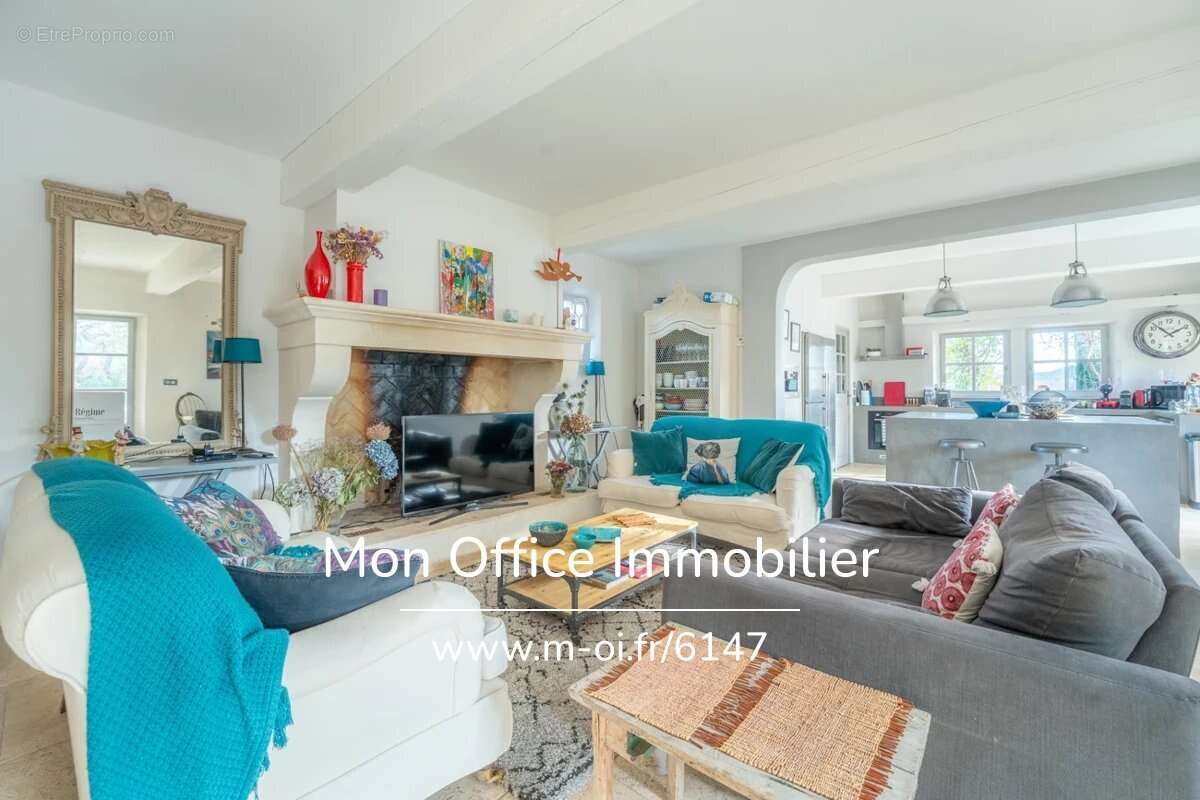Référence : 6147-CCH. - Maison 9 pièces, avec maison d'amis ou gardien. Au calme - photo 11
