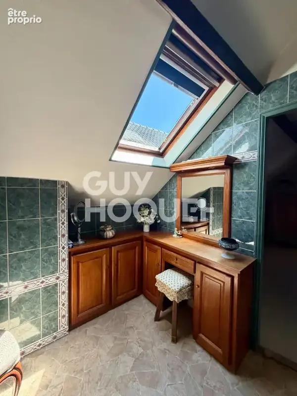 Belle maison de 121m²  sur un terrain 450m²  à deux minutes du centre ville  et de la gare de Moret-sur-Loing - photo 5