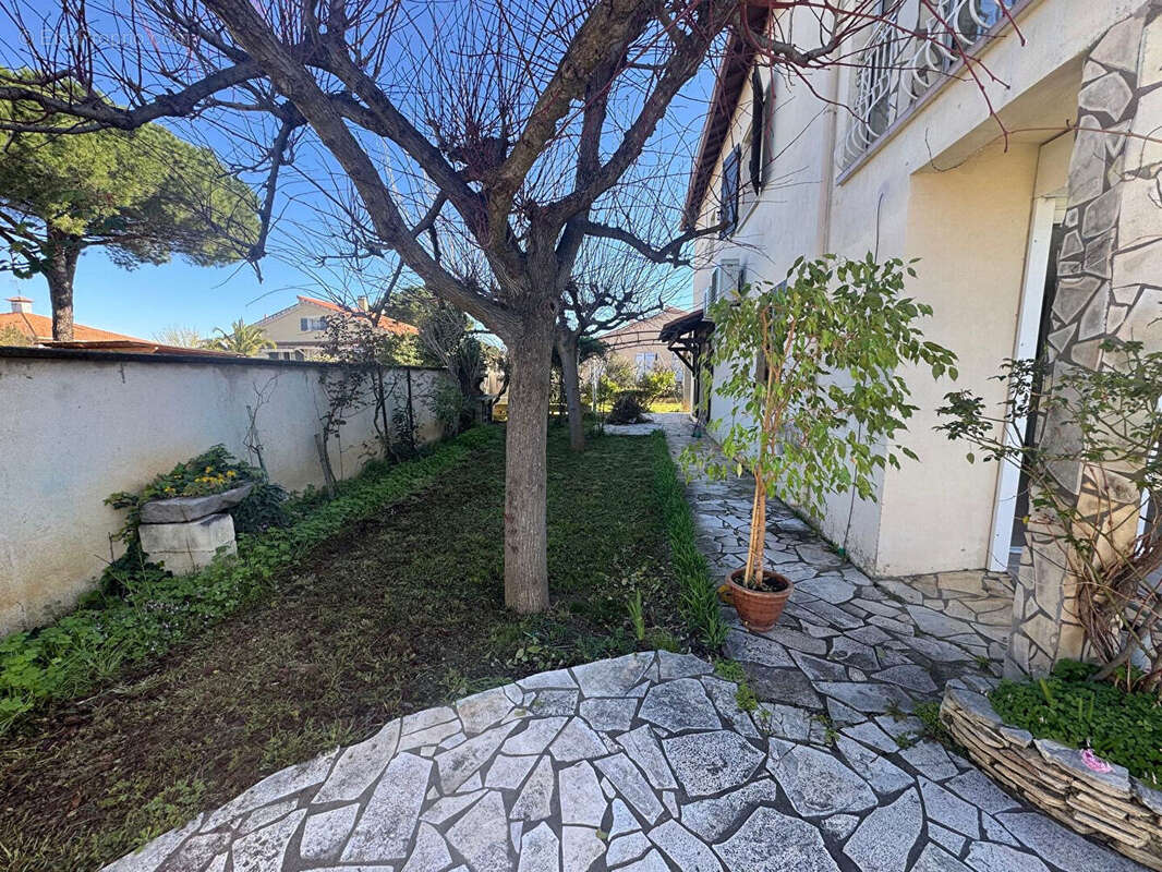 Maison à THEZAN-LES-BEZIERS