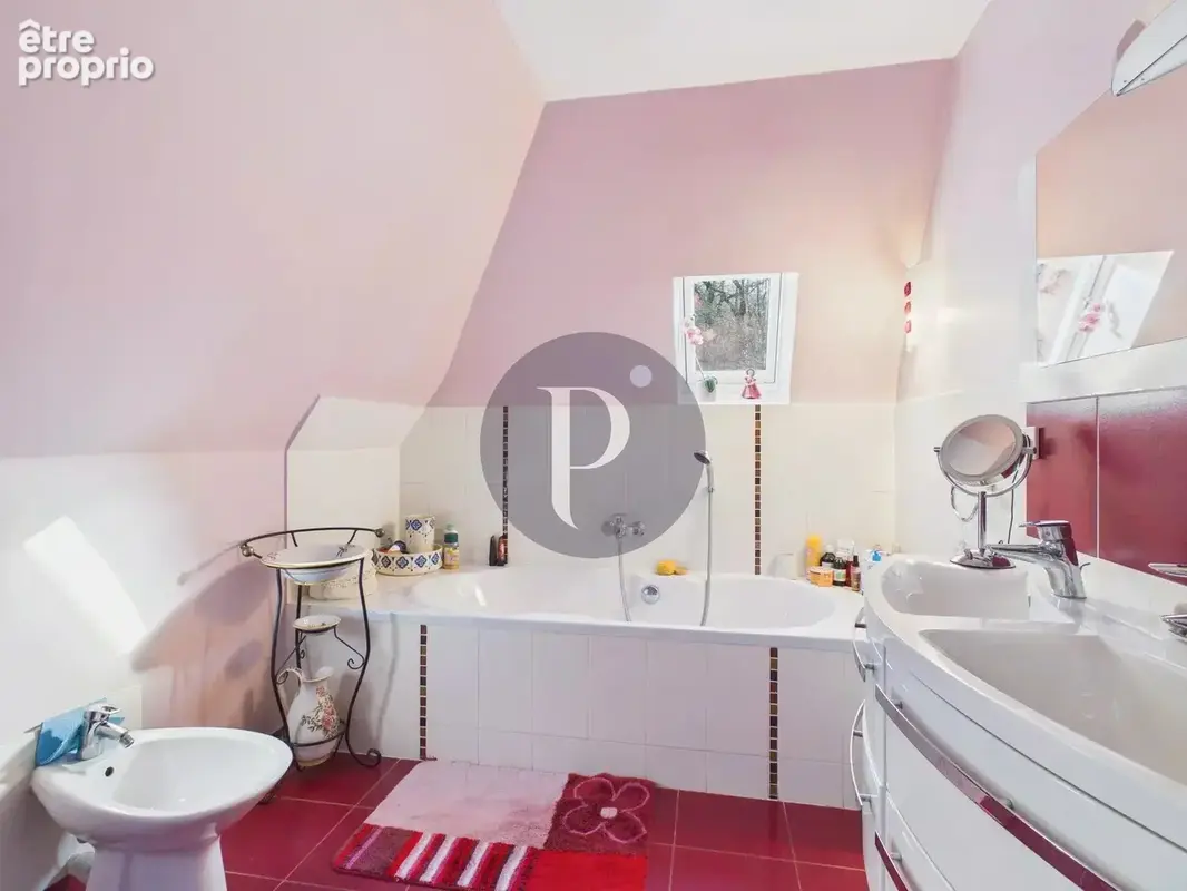 Maison familiale d’exception avec piscine et dépendance sur 1 732 m² de terrain paysager - photo 19