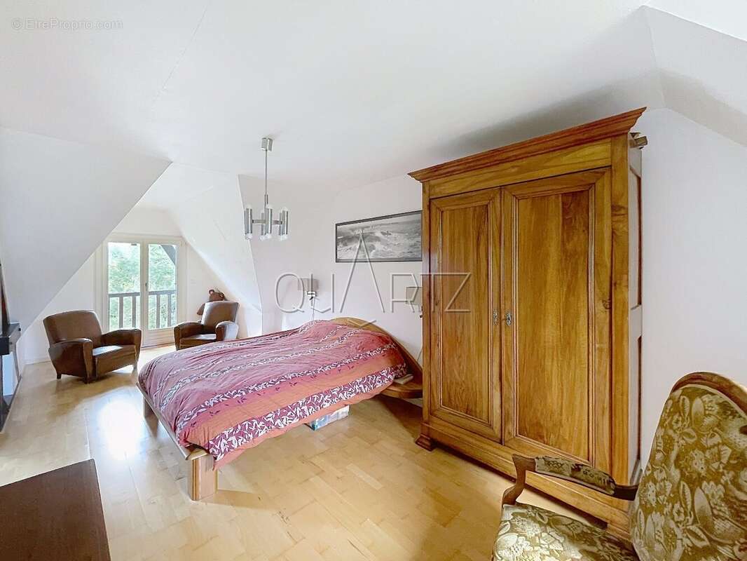 Maison à MARINES