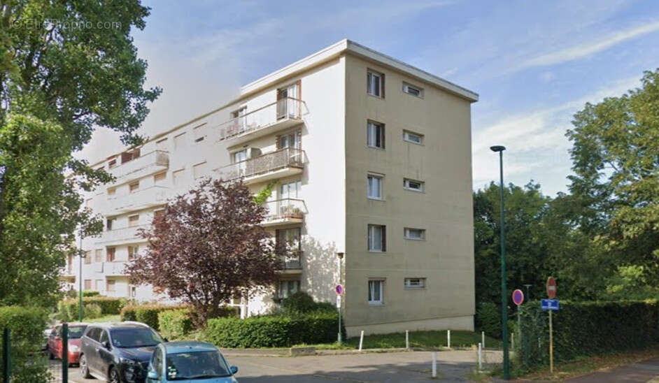 Appartement à PLAISIR