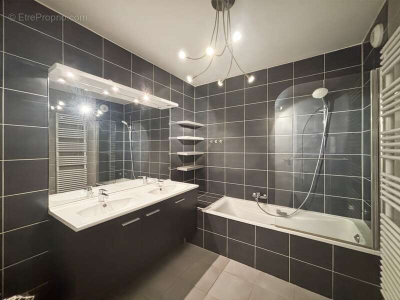 Appartement à FERNEY-VOLTAIRE