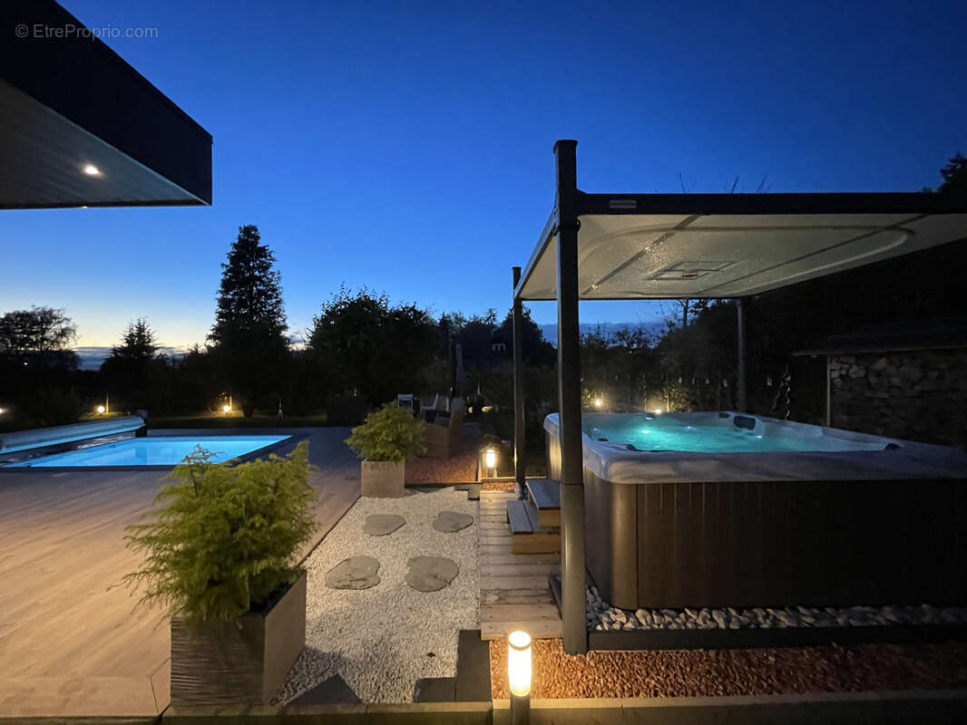 Maison à ANTHY-SUR-LEMAN