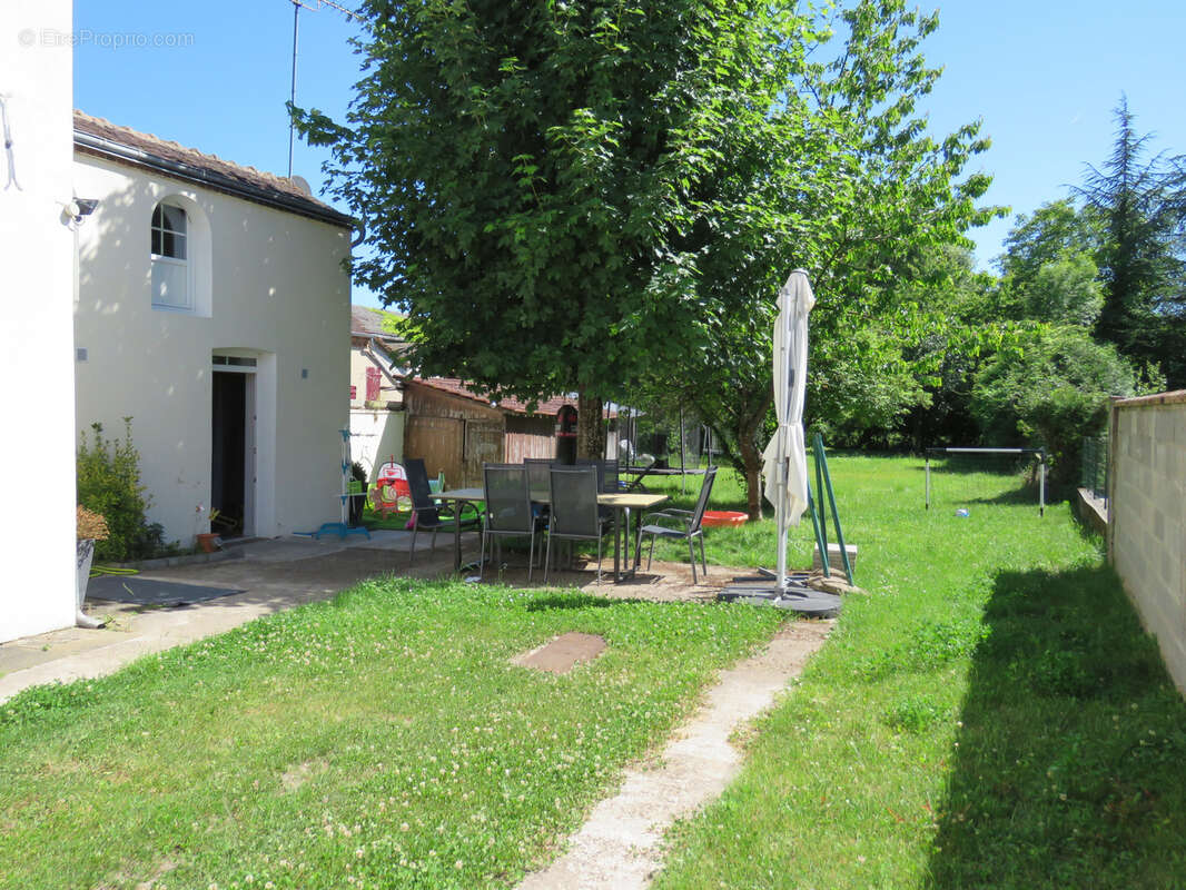 Maison à SAINT-GERMAIN-DES-PRES